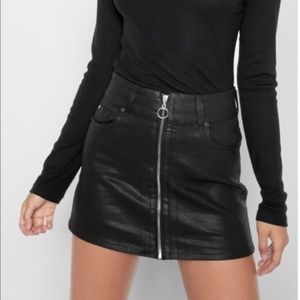 7 For All Mankind Zip-Front Denim Mini Skirt - Size 24 - EUC!